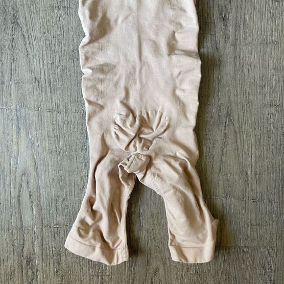 Skims Sculpting Bodysuit Mid Thigh - Picture 7 of 8